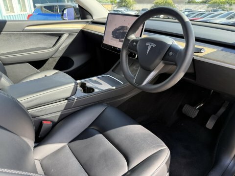 Tesla Model Y Dual Motor Long Black #2