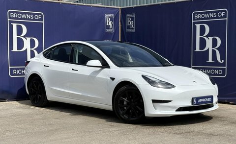 Tesla Model 3 Saloon 4dr Electric White