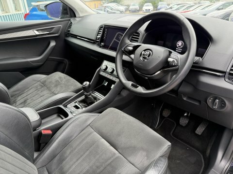 Skoda Karoq 1.5 Tsi Act Black #2