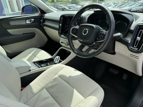 Volvo XC40 1.5 T3 Inscription Blue #2