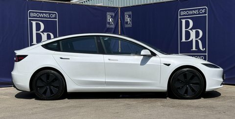 Tesla Model 3 Saloon 4dr Electric MD24YUR White #3