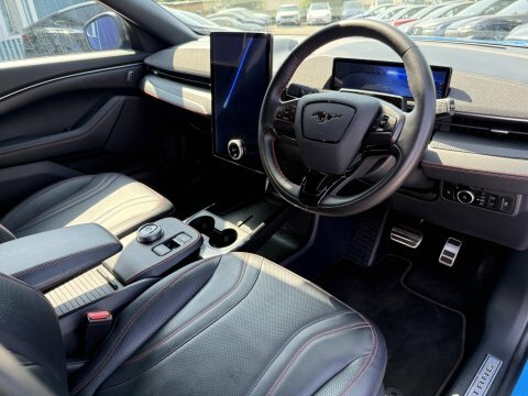 Ford Mustang Mach-E Extended Range 91Kwh Blue #2