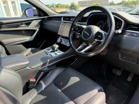 Jaguar F-Pace 2.0 D200 Mhev Black #2