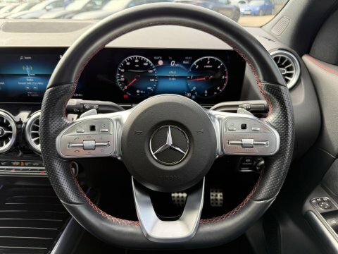 Mercedes-Benz GLA Class Black #26