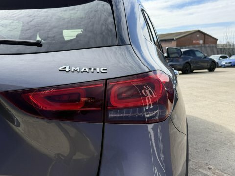 Mercedes-Benz GLA Class Black #16