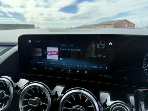 Mercedes-Benz GLA Class Black #34