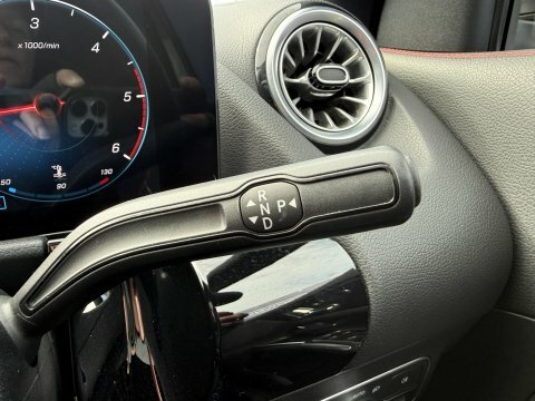 Mercedes-Benz GLA Class Black #30