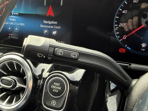Mercedes-Benz GLA Class Black #31