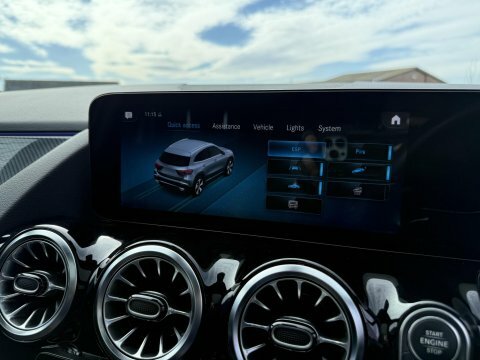 Mercedes-Benz GLA Class Black #37