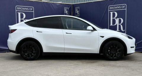 Tesla Model Y Dual Motor Long White #3