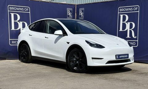 Tesla Model Y Dual Motor Long White