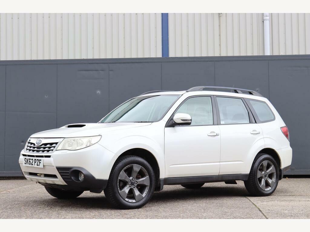 Subaru Forester 2.0D Xs White #11