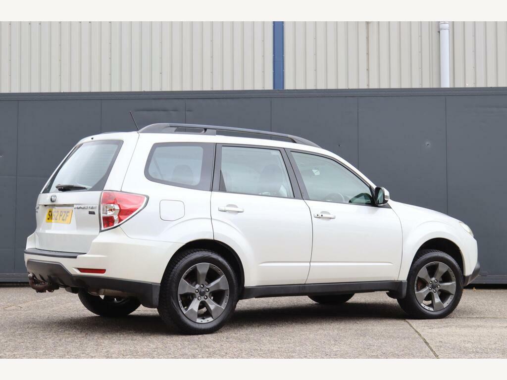 Subaru Forester 2.0D Xs White #8