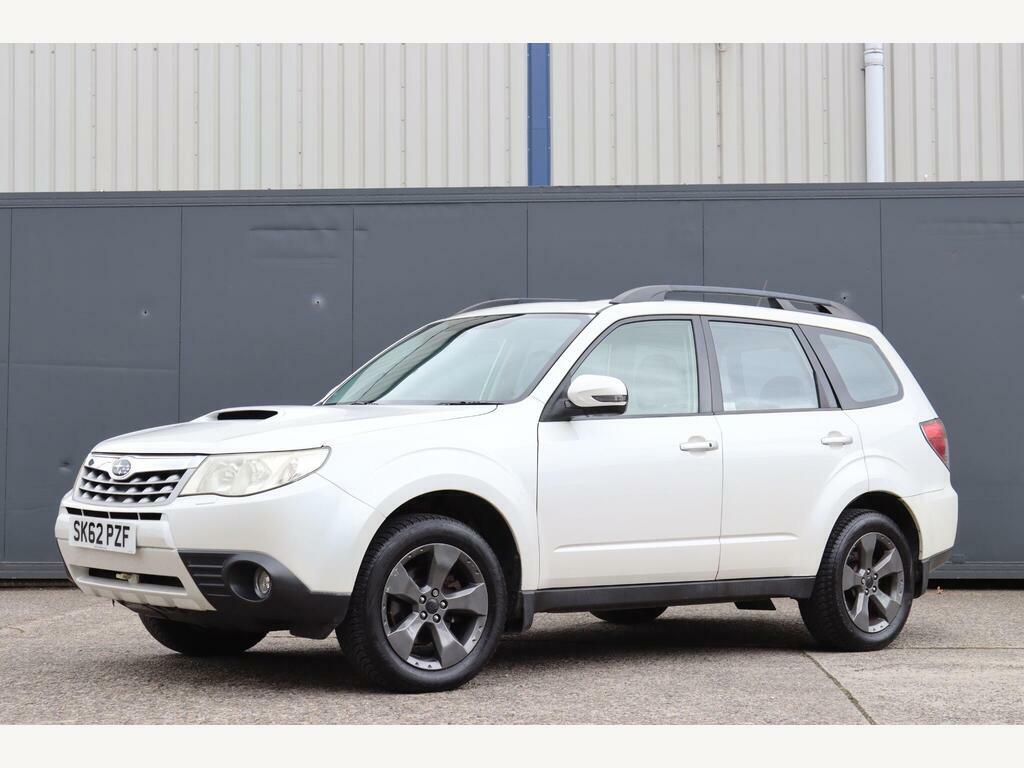 Subaru Forester 2.0D Xs White #3