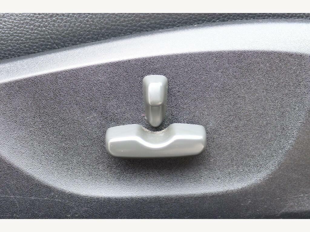 Subaru Forester 2.0D Xs White #25