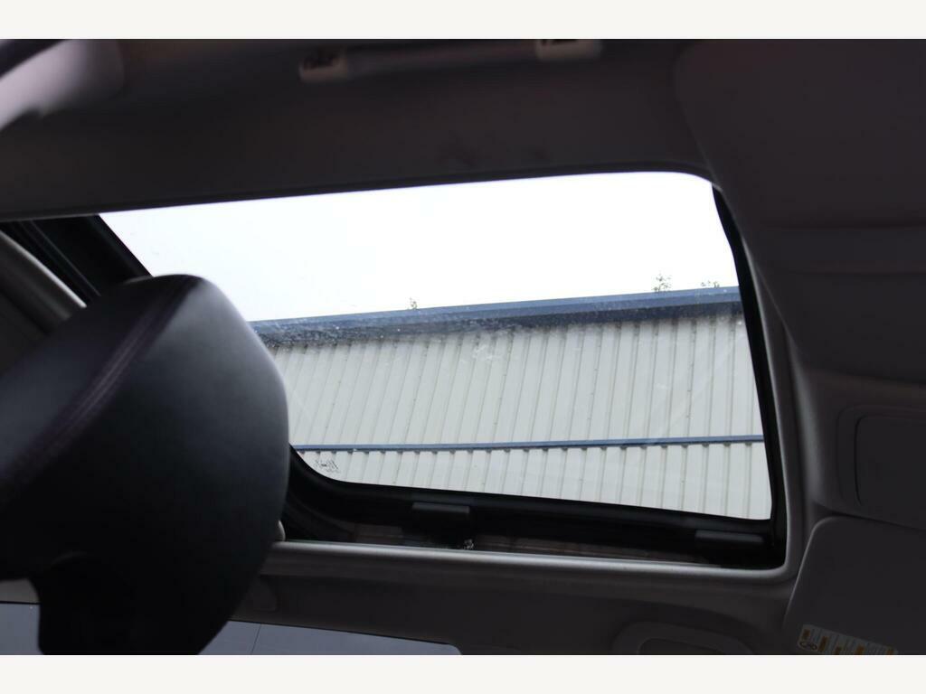 Subaru Forester 2.0D Xs White #12