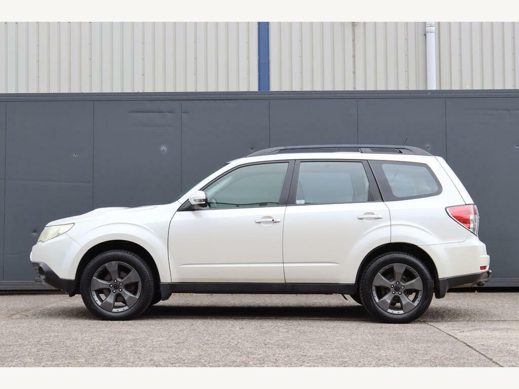 Subaru Forester 2.0D Xs White #4