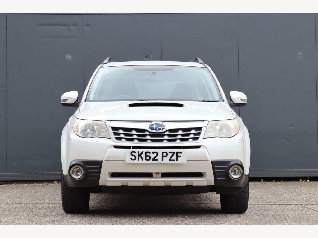 Subaru Forester 2.0D Xs White #2