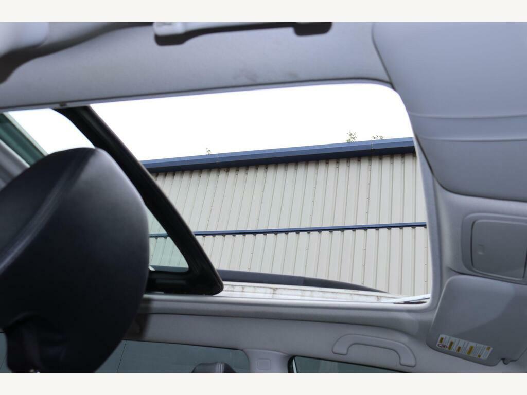 Subaru Forester 2.0D Xs White #13