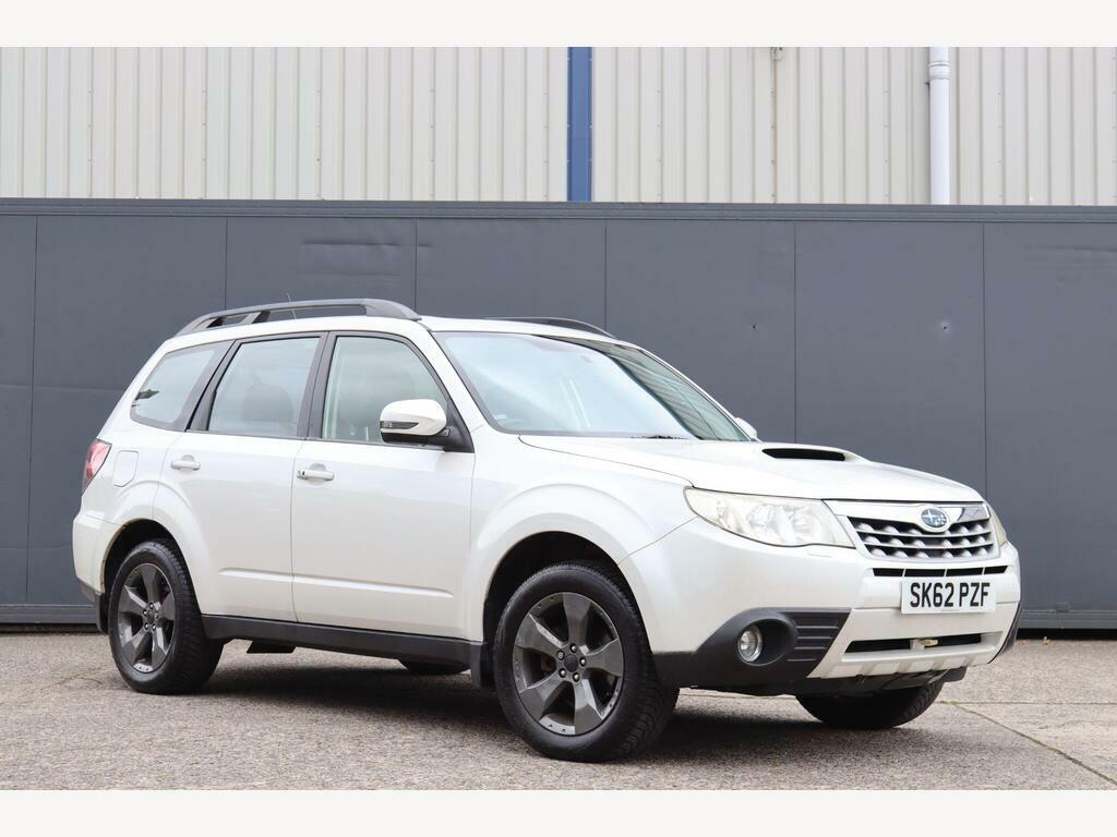 Subaru Forester 2.0D Xs White #10