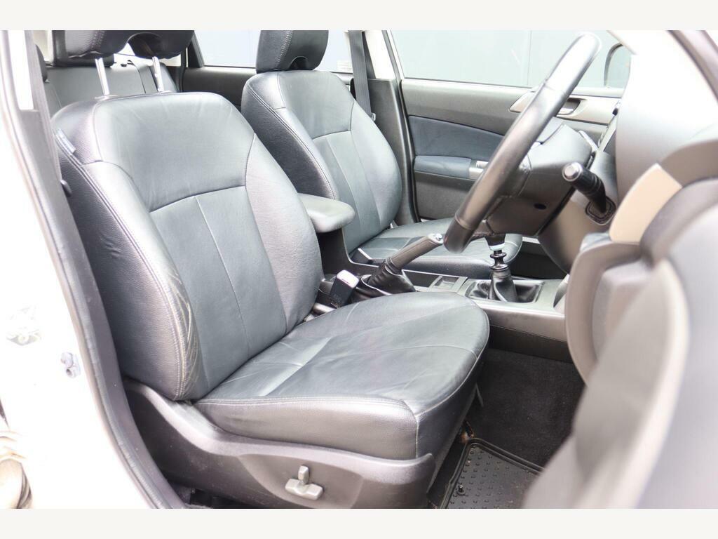 Subaru Forester 2.0D Xs White #24
