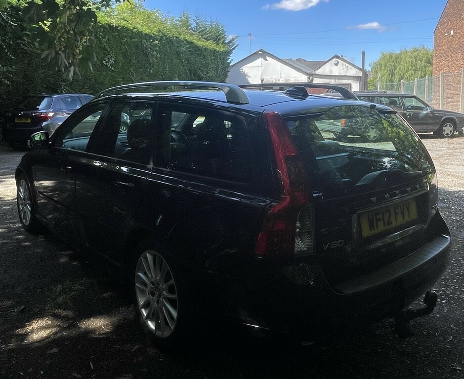 Volvo V50 1.6 D Drive Se Lux Edition Black #4
