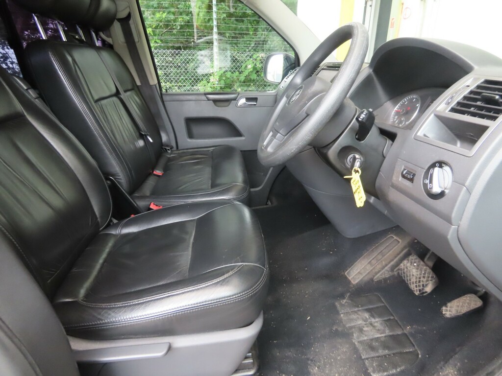 Volkswagen Transporter Shuttle Mpv Silver #8