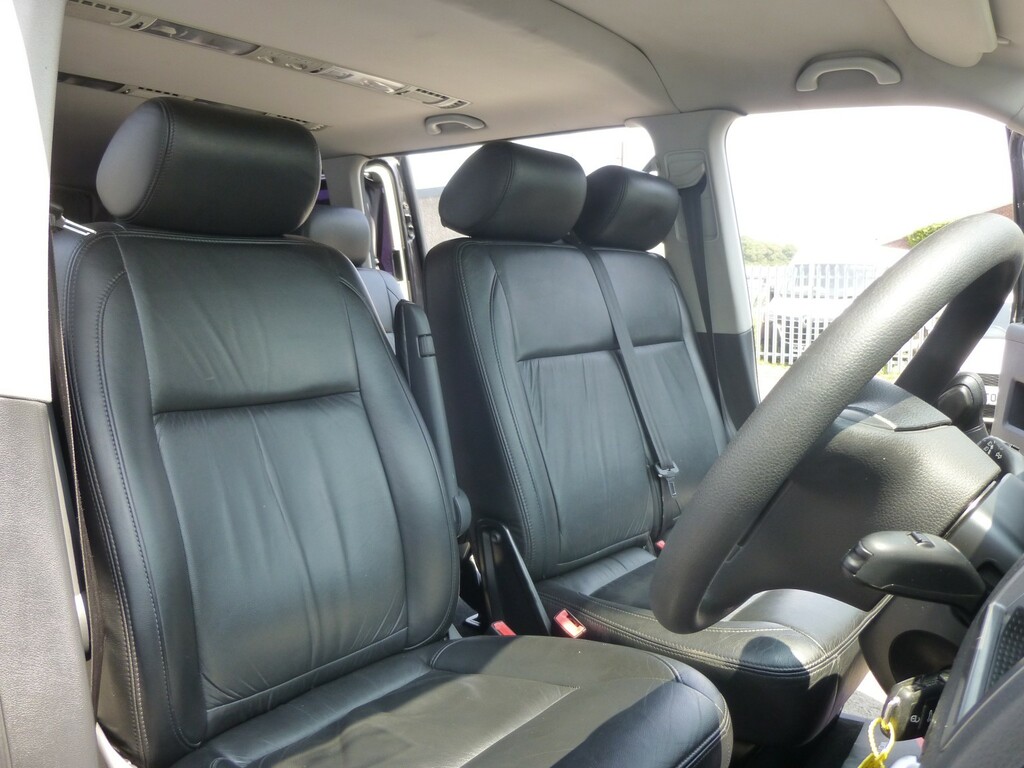 Volkswagen Transporter Shuttle Shuttle 2.0 T30 Tdi Shuttle Se 140 Bhp Black #9