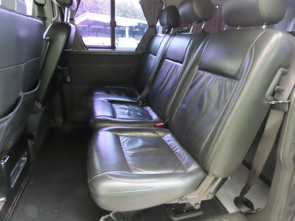 Volkswagen Transporter Shuttle Mpv Silver #9