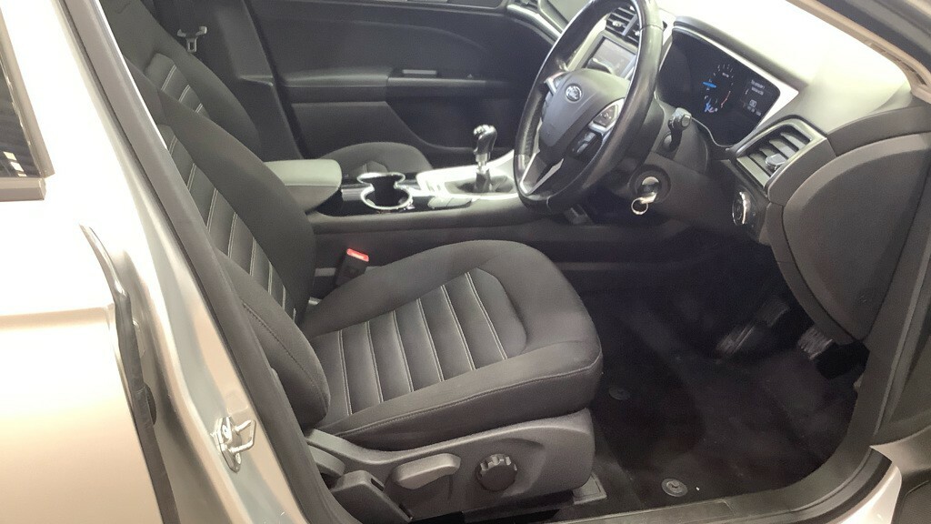 Ford Mondeo 2.0 Titanium Tdci Silver #9