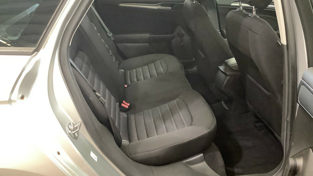 Ford Mondeo 2.0 Titanium Tdci Silver #10