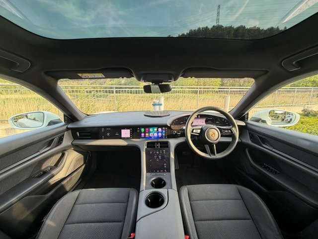 Porsche Taycan Plus 93.4Kwh 4S Saloon VK20EOG White #2