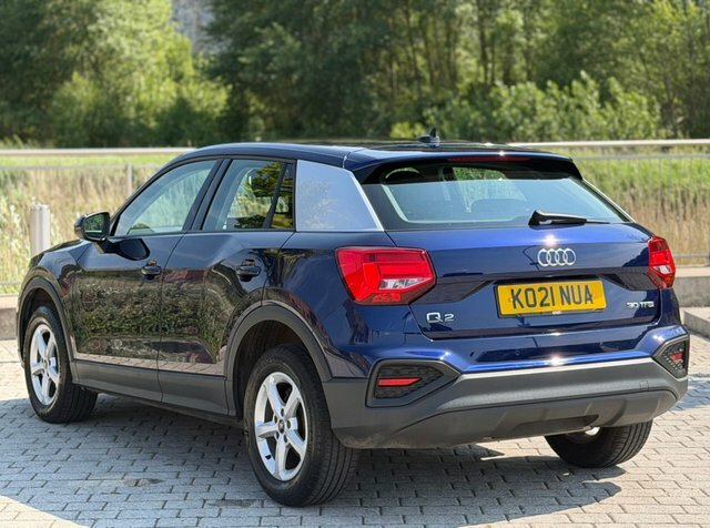 Audi Q2 Tfsi 30 Technik Suv Blue #3