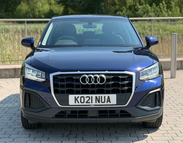 Audi Q2 Tfsi 30 Technik Suv Blue #6
