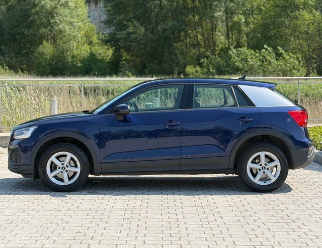 Audi Q2 Tfsi 30 Technik Suv Blue #4