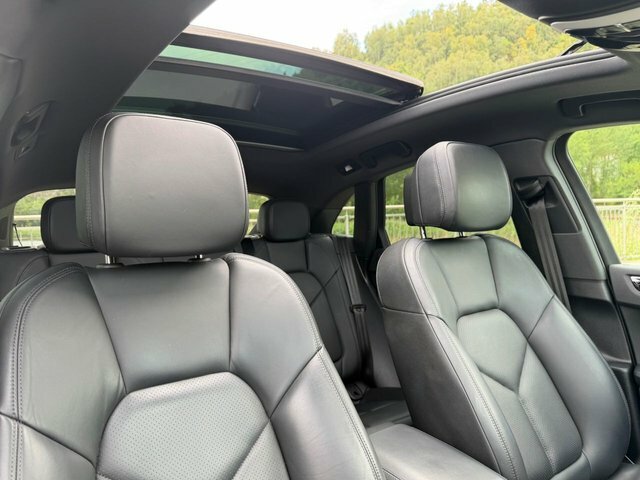 Porsche Macan V6 S Suv Black #2