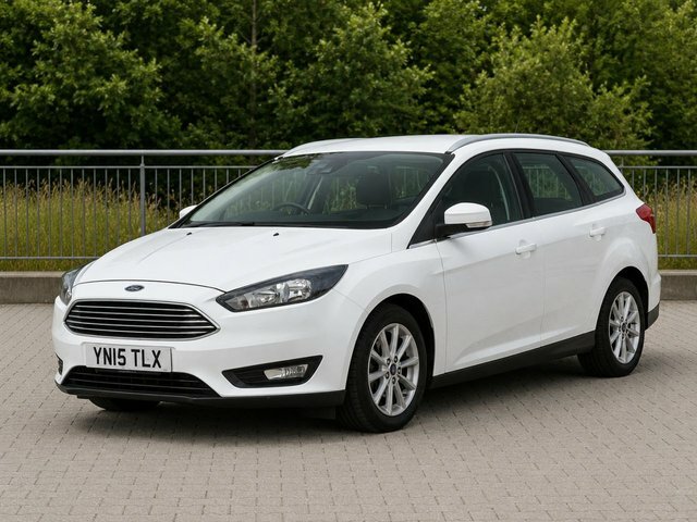 Ford Focus Titanium Estate YN15TLX White #3
