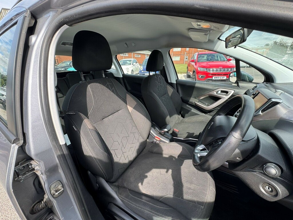 Peugeot 2008 1.2 Vti Access Euro 5 White #10