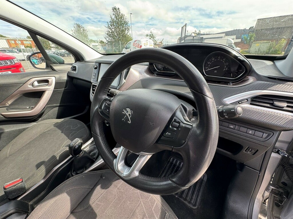 Peugeot 2008 1.2 Vti Access Euro 5 White #27