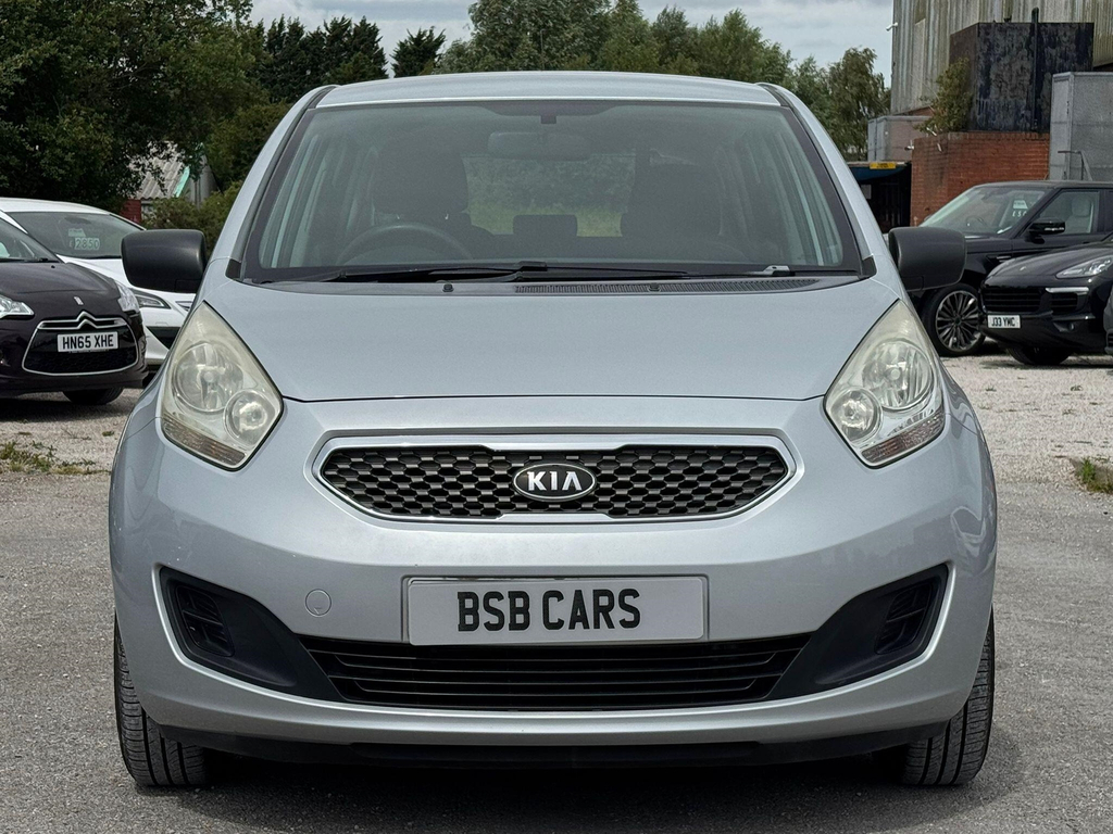 Kia Venga Mpv Silver #2