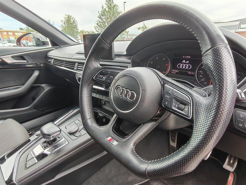 Audi A4 Avant Audi A4 Avant 2.0 Tdi Ultra Sport Estate Diese Black #28