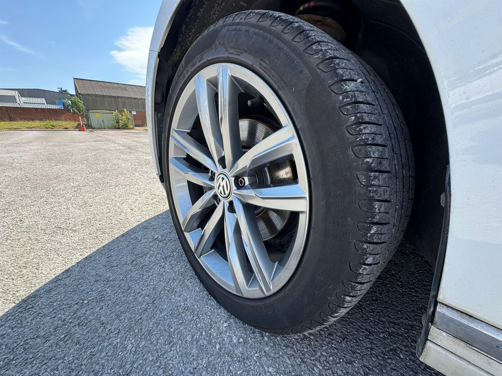 Volkswagen Passat 2.0 Tdi Se Business Estate Silver #27