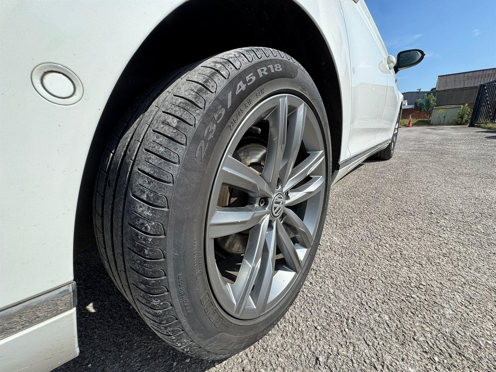 Volkswagen Passat 2.0 Tdi Se Business Estate Silver #21