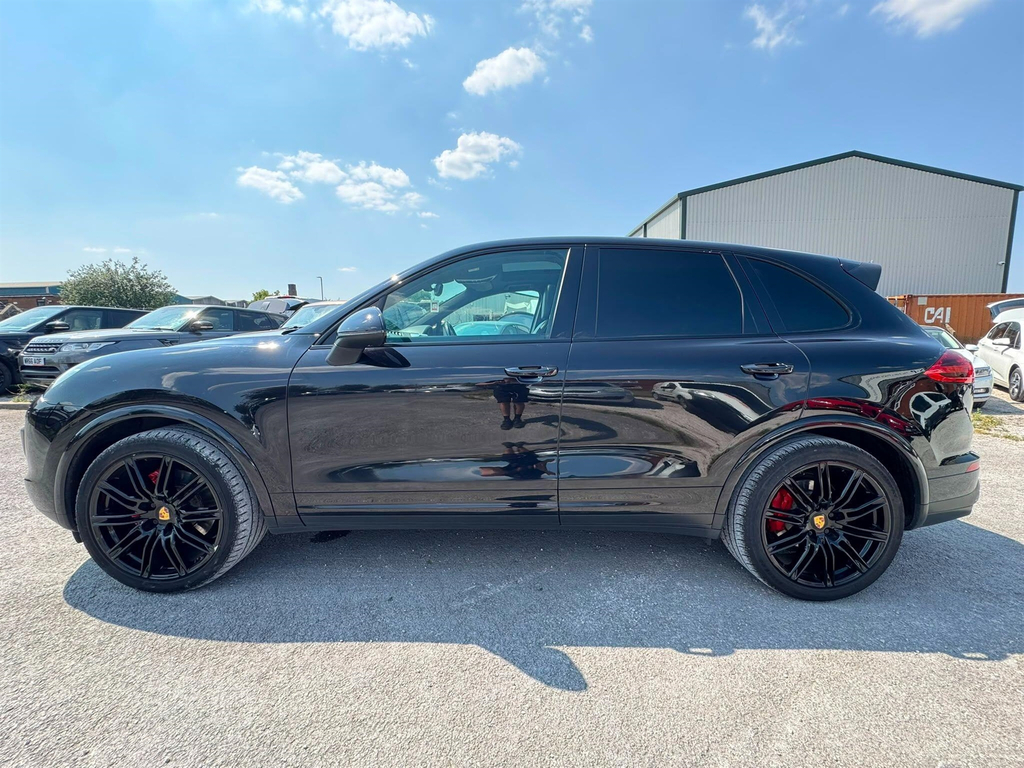 Porsche Cayenne 3.0 Td V6 Platinum Edition Tiptronics 4Wd Euro 6 J33YMC Black #5