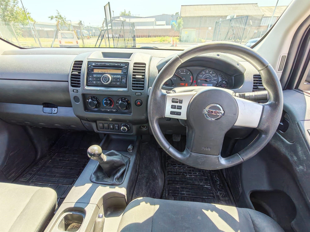 Nissan Navara Double Cab Pick Up Outlaw 3.0Dci V6 231 4Wd Silver #14