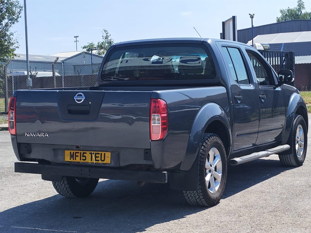 Nissan Navara Double Cab Pick Up Outlaw 3.0Dci V6 231 4Wd Silver #8