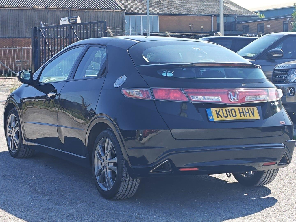 Honda Civic Hatchback Black #5