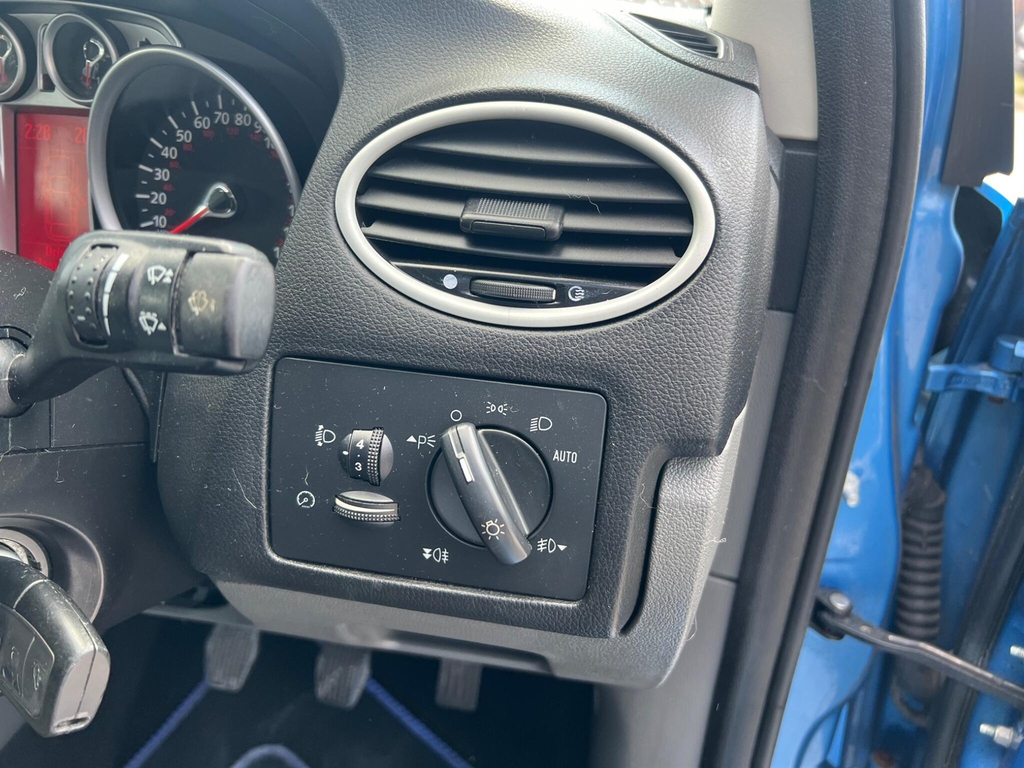 Ford Focus 1.6 Zetec Euro 5 Blue #11