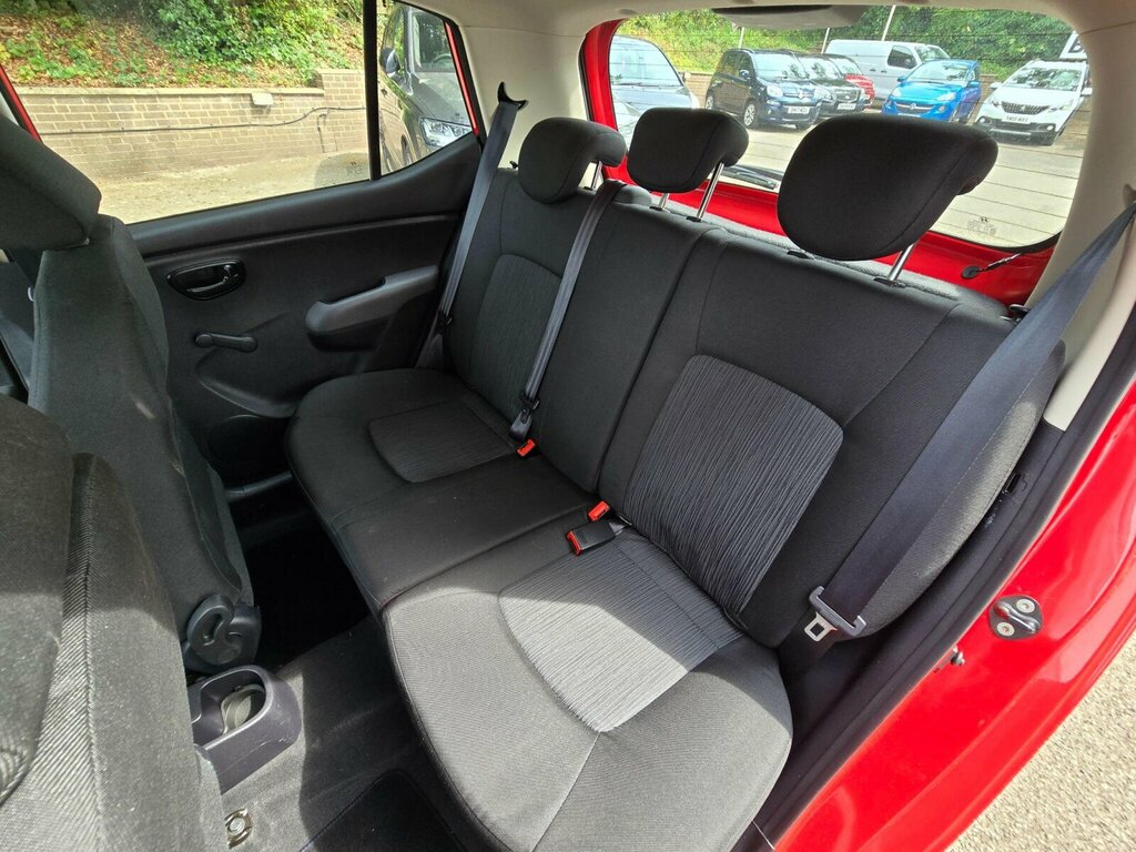 Hyundai I10 1.2 Active Low Mileage Cheap Tax And Insurance Black #20