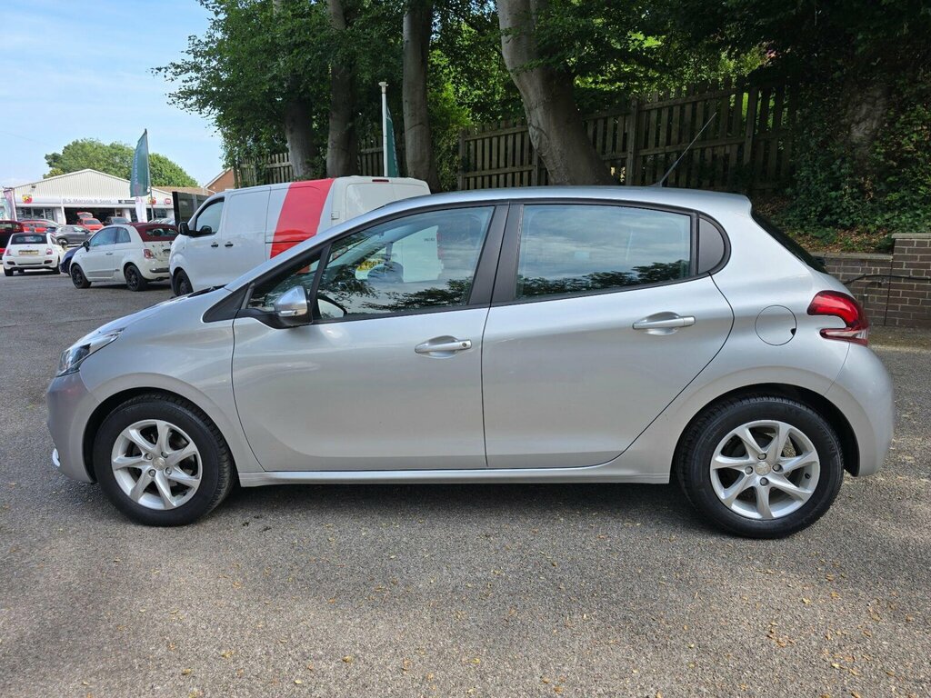 Peugeot 208 1.2 Puretech Active Euro 6 #6